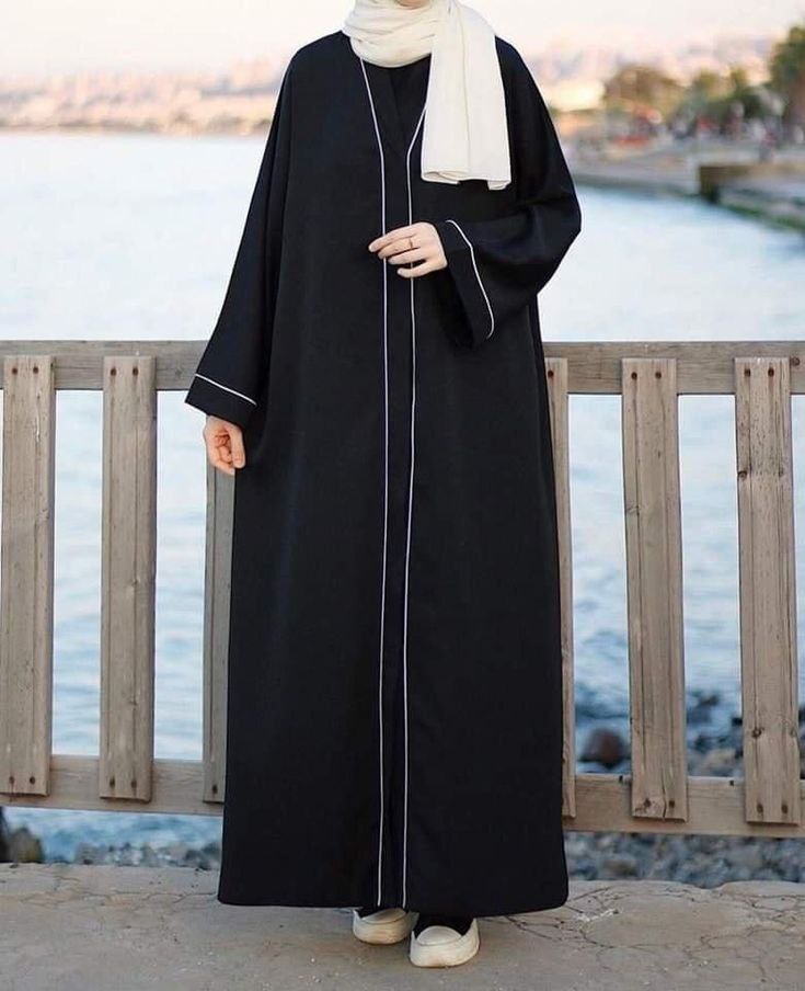 Black Daily Wear Abaya With Piping