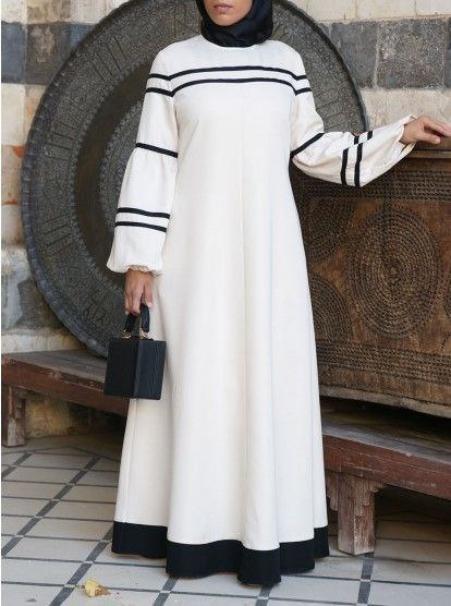 Umrah Special Heavy Chiffon Abaya With Black Stripes