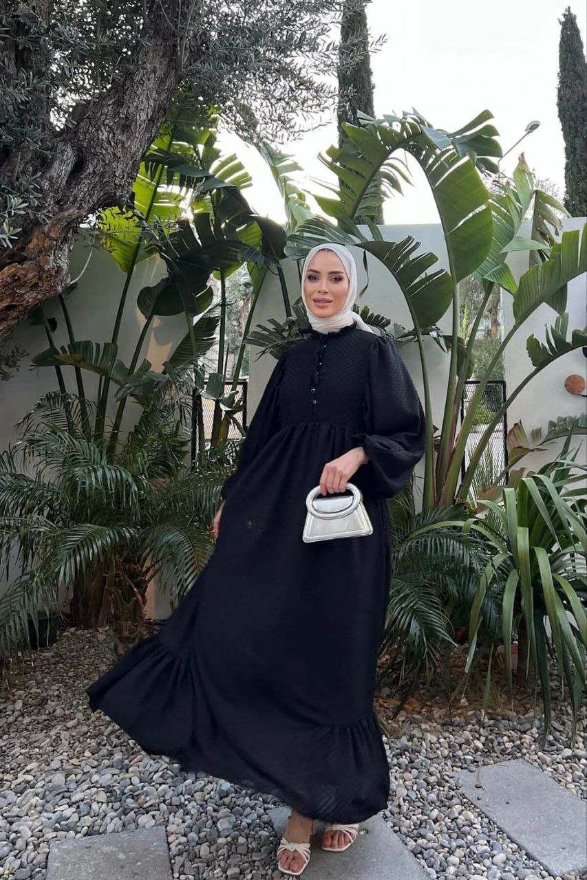 Black Gorjet Pumpum Dots Occasional Wear Abaya