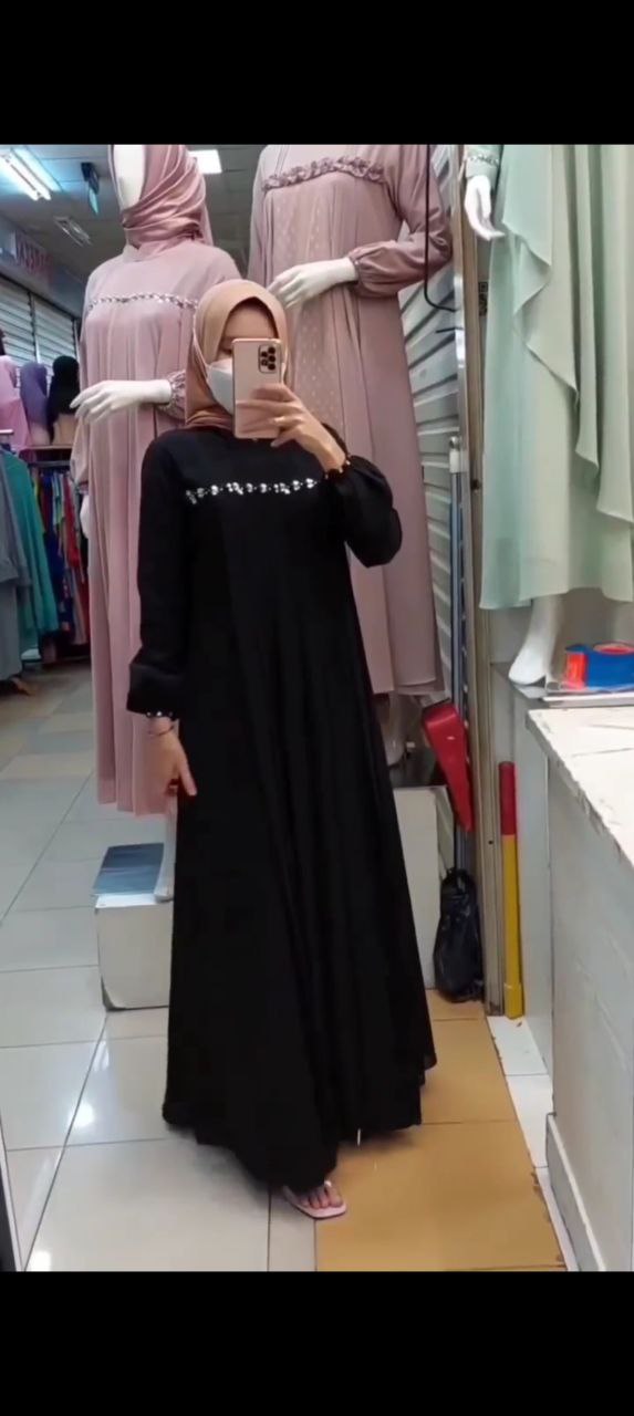 Heavy Chiffon Trending Pattern Hand Work Abaya